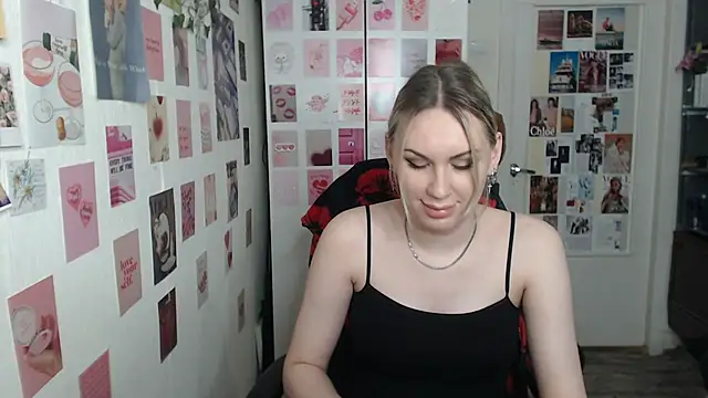 Snapshot of CapriScorpion chatting on February 13, 1:05 pm CapriScorpion online show from February 13, 1:05 pm