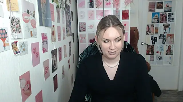 Snapshot of CapriScorpion chatting on March 3, 2:53 pm CapriScorpion online show from March 3, 2:53 pm