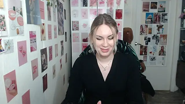 Snapshot of CapriScorpion chatting on March 13, 1:40 pm CapriScorpion online show from March 13, 1:40 pm