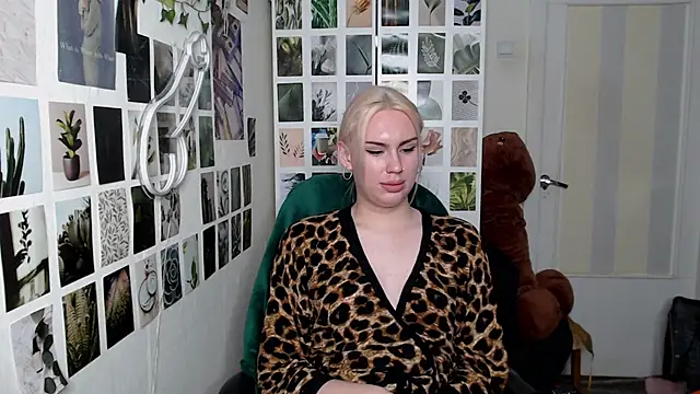 CapriScorpion online show from October 12, 12:18 pm