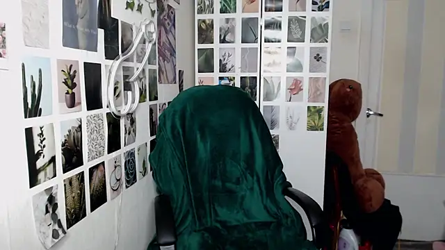 CapriScorpion online show from October 14, 12:50 pm