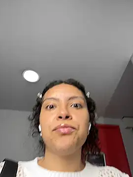 Snapshot of Nathcurly_ chatting on December 24, 3:05 am Nathcurly online show from December 24, 3:05 am