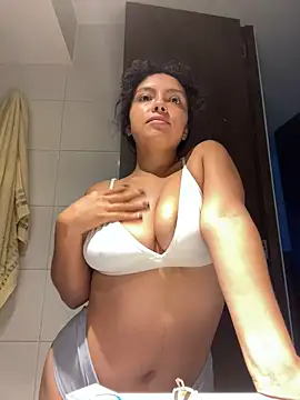 Snapshot of Nathcurly_ chatting on January 6, 2:58 am Nathcurly online show from January 6, 2:58 am