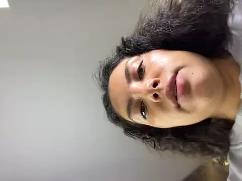 Snapshot of Nathcurly_ chatting on January 27, 2:31 am Nathcurly online show from January 27, 2:31 am