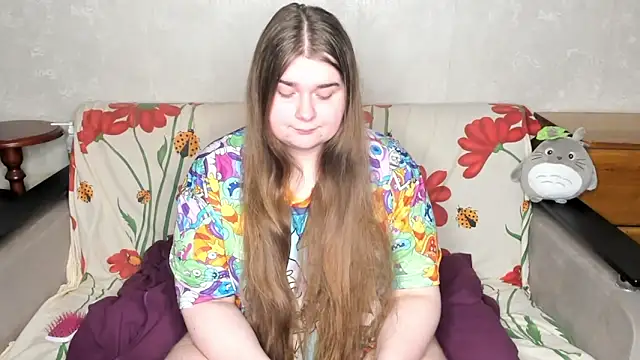 Snapshot of Aushpana chatting on February 11, 9:53 am Aushpana online show from February 11, 9:53 am