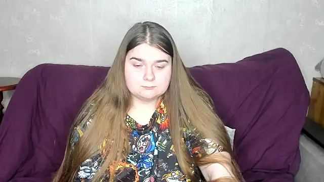 Snapshot of Aushpana chatting on March 21, 10:17 am Aushpana online show from March 21, 10:17 am