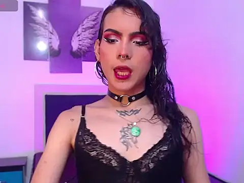 lilithnyx333 online show from February 3, 11:42 pm