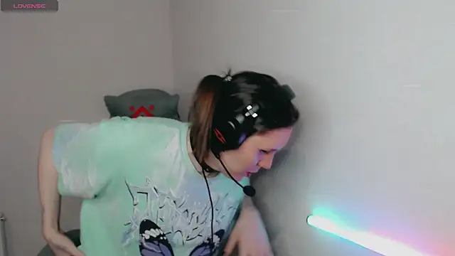 tracy cooper online show from December 6, 1:13 am