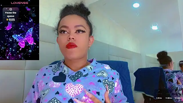 Snapshot of KayleighDreams_ chatting on January 12, 5:56 am KayleighDreams online show from January 12, 5:56 am