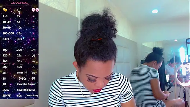 Snapshot of KayleighDreams_ chatting on March 9, 4:16 am KayleighDreams online show from March 9, 4:16 am