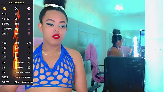 Snapshot of KayleighDreams_ chatting on March 10, 8:39 am KayleighDreams online show from March 10, 8:39 am