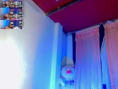 Snapshot of KayleighDreams_ chatting on September 25, 5:25 am KayleighDreams online show from September 25, 5:25 am