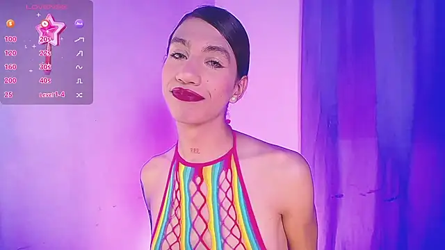 Snapshot of sofiaa_grey_ chatting on December 10, 1:33 pm sofiaa grey online show from December 10, 1:33 pm