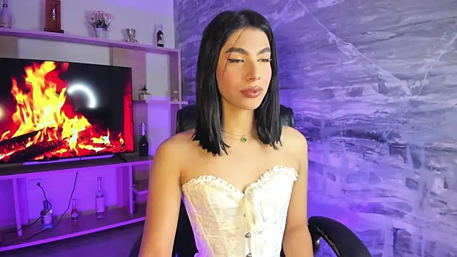 Snapshot of IsabelleFoxx_ chatting on December 17, 2:33 pm IsabelleFoxx online show from December 17, 2:33 pm