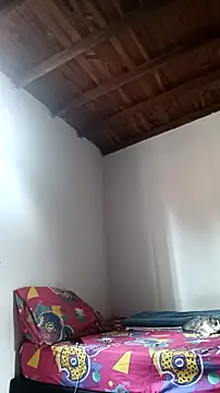 Snapshot of Trix_fiore_oficial chatting on October 2, 8:19 pm Trix fiore oficial online show from October 2, 8:19 pm