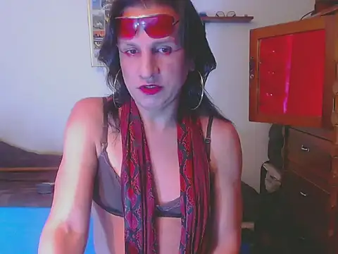 LorenJade online show from March 4, 8:09 am