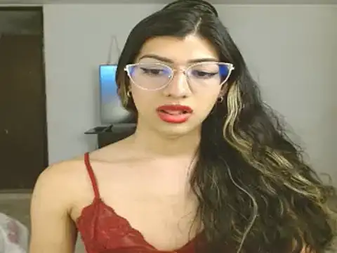 Snapshot of engielphoenis14 chatting on January 4, 7:24 am engielphoenis14 online show from January 4, 7:24 am
