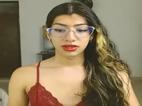 Snapshot of engielphoenis14 chatting on January 7, 12:59 pm engielphoenis14 online show from January 7, 12:59 pm
