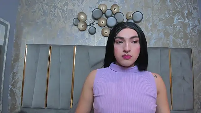 TomLondon  online show from February 9, 11:47 am