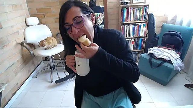 Snapshot of VioletaGomezCo chatting on September 17, 1:16 pm VioletaGomezCo online show from September 17, 1:16 pm