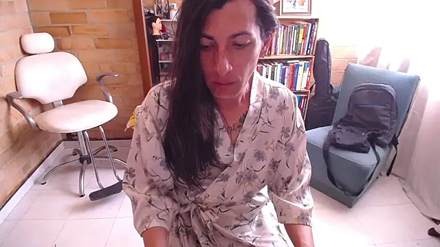 Snapshot of VioletaGomezCo chatting on September 22, 4:12 pm VioletaGomezCo online show from September 22, 4:12 pm