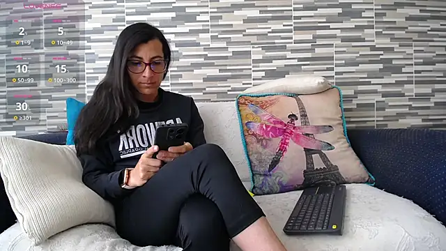 Snapshot of VioletaGomezCo chatting on October 2, 12:39 pm VioletaGomezCo online show from October 2, 12:39 pm