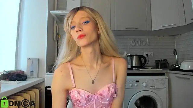 Snapshot of _Alice_Kitty chatting on March 6, 12:05 pm Alice Kitty online show from March 6, 12:05 pm