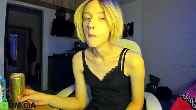 Snapshot of _Alice_Kitty chatting on October 10, 6:53 pm Alice Kitty online show from October 10, 6:53 pm