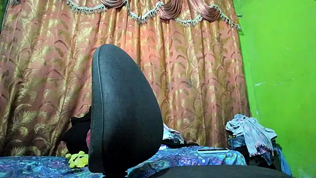 Snapshot of Brenda_Smith69 chatting on October 8, 10:00 pm Brenda Smith69 online show from October 8, 10:00 pm