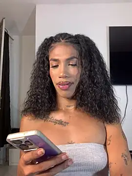 Snapshot of turabbitxx chatting on February 11, 2:35 am turabbitxx online show from February 11, 2:35 am