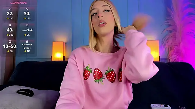 Courtney gonet online show from October 11, 12:18 pm