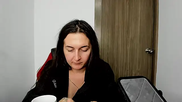 Snapshot of Sweet-Suck69 chatting on February 17, 7:58 am Sweet-Suck69 online show from February 17, 7:58 am