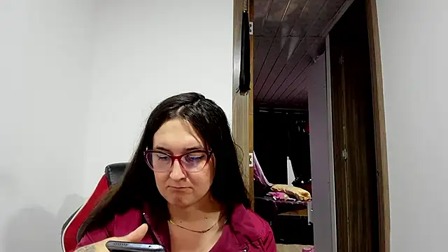 Snapshot of Sweet-Suck69 chatting on March 5, 3:36 am Sweet-Suck69 online show from March 5, 3:36 am