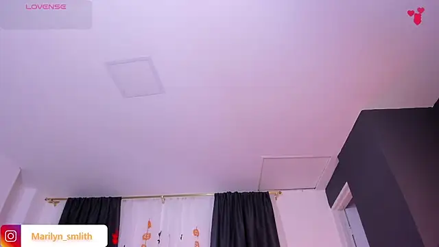 MarilynSmIith online show from October 16, 12:05 pm