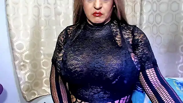 Snapshot of alessia_hot69 chatting on January 31, 7:18 am alessia hot69 online show from January 31, 7:18 am