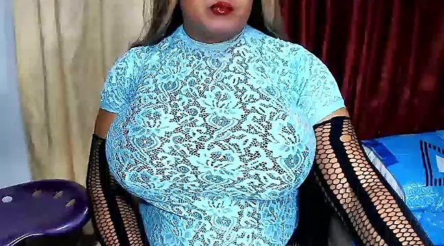 Snapshot of alessia_hot69 chatting on March 18, 1:46 pm alessia hot69 online show from March 18, 1:46 pm
