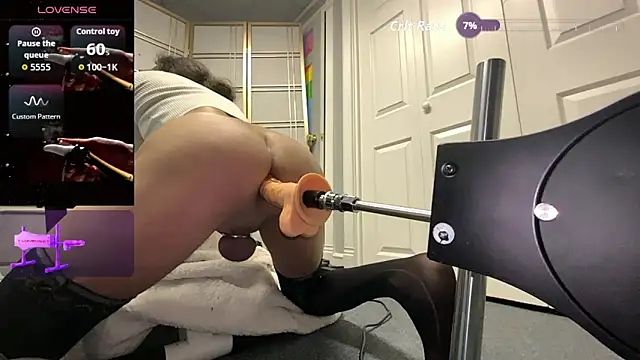 sissysylvia online show from February 19, 9:43 pm