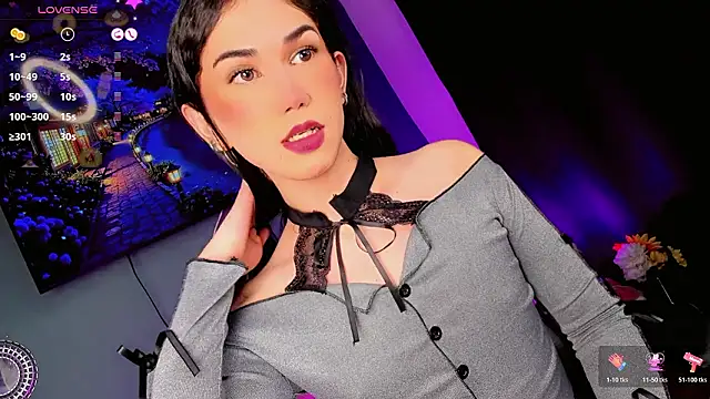 Charming J online show from March 13, 9:15 am