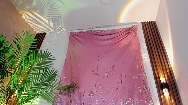 Snapshot of kimberly_Gonzalez1 chatting on September 28, 3:27 am kimberly Gonzalez1 online show from September 28, 3:27 am