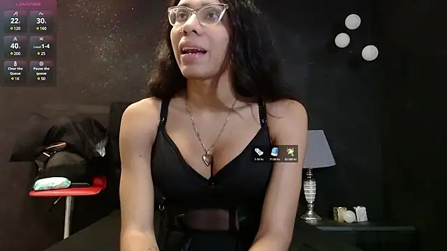 Snapshot of EmilyGomezLS chatting on March 13, 11:30 am EmilyGomezLS online show from March 13, 11:30 am
