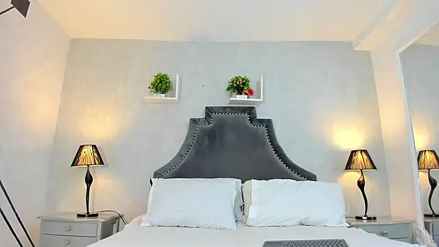 Snapshot of AnntoniaWood chatting on December 30, 1:03 pm AnntoniaWood online show from December 30, 1:03 pm
