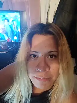 Snapshot of allissonw13 chatting on January 28, 1:05 pm allissonw13 online show from January 28, 1:05 pm