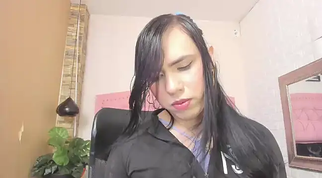 Snapshot of diosagolden chatting on February 5, 8:14 pm diosagolden online show from February 5, 8:14 pm