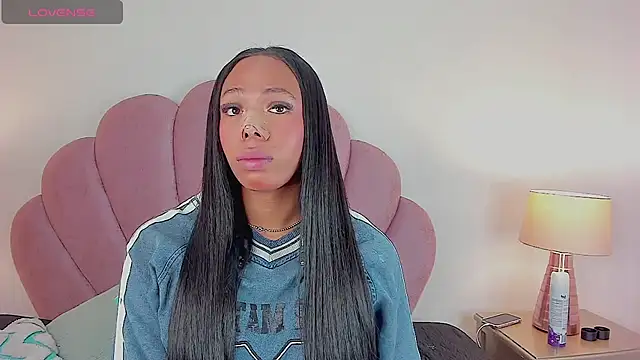 Snapshot of Nicole_Paradise chatting on October 6, 12:27 pm Nicole Paradise online show from October 6, 12:27 pm