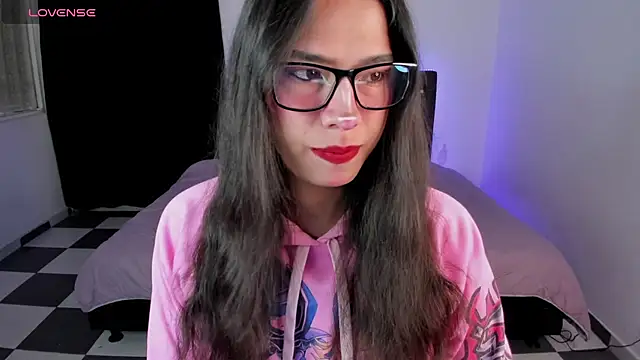 Snapshot of paula_kawaiifu_ chatting on January 5, 2:08 pm paula kawaiifu online show from January 5, 2:08 pm