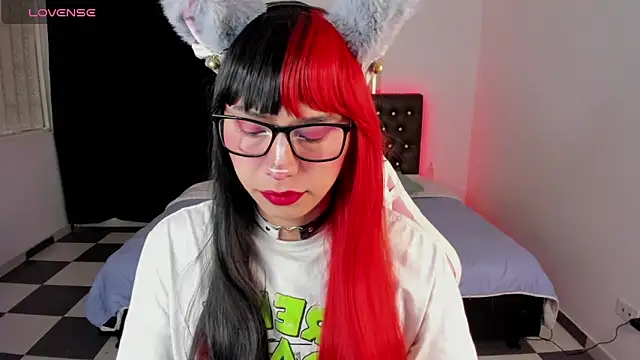 Snapshot of paula_kawaiifu_ chatting on January 16, 2:19 pm paula kawaiifu online show from January 16, 2:19 pm