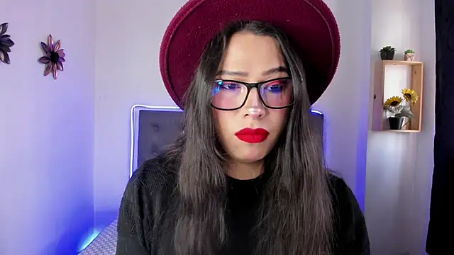 Snapshot of paula_kawaiifu_ chatting on September 12, 2:35 pm paula kawaiifu online show from September 12, 2:35 pm