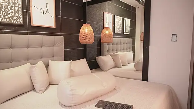 Bella TS  online show from October 11, 10:34 pm