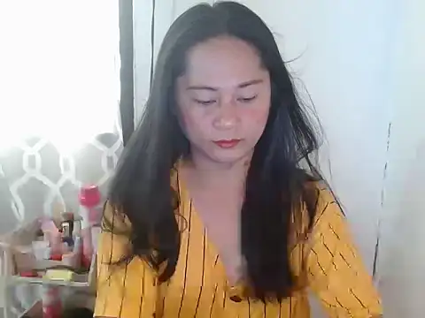 Sweet amberxyz18 online show from April 27, 5:17 am