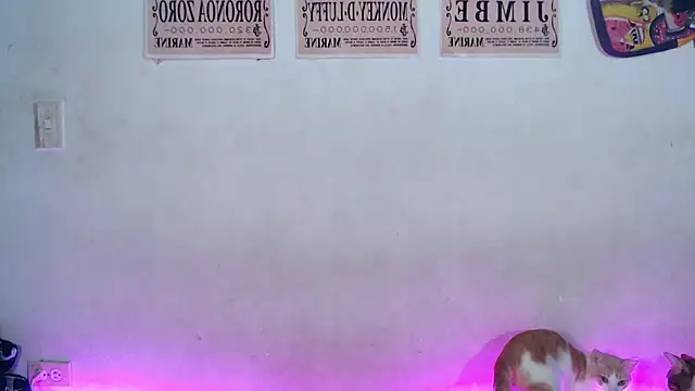 Snapshot of elizabethtaylorxxx chatting on February 27, 2:32 am elizabethtaylorxxx online show from February 27, 2:32 am